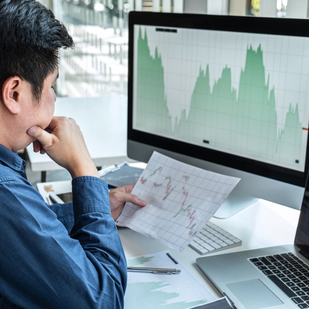 The Pros and Cons of Using Stop-Loss Orders in Trading